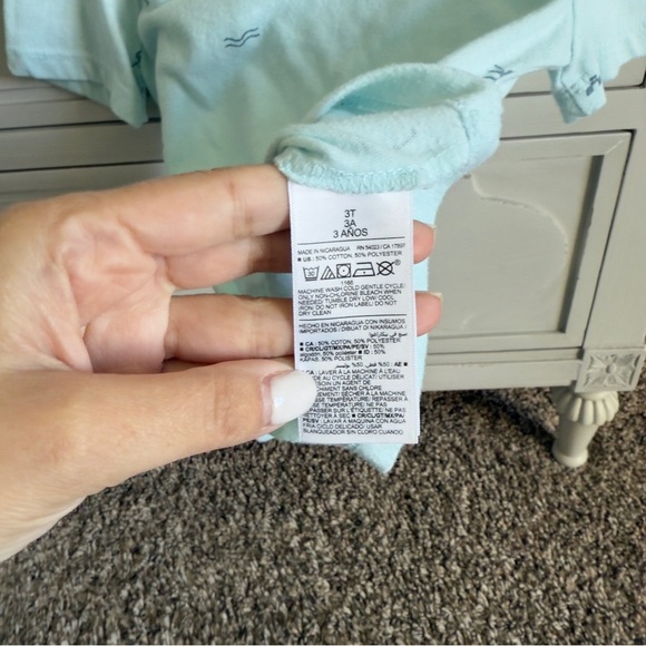 Old Navy Aqua Toddler Kids Tee with Abstract Patterns 3T - Picture 5 of 5